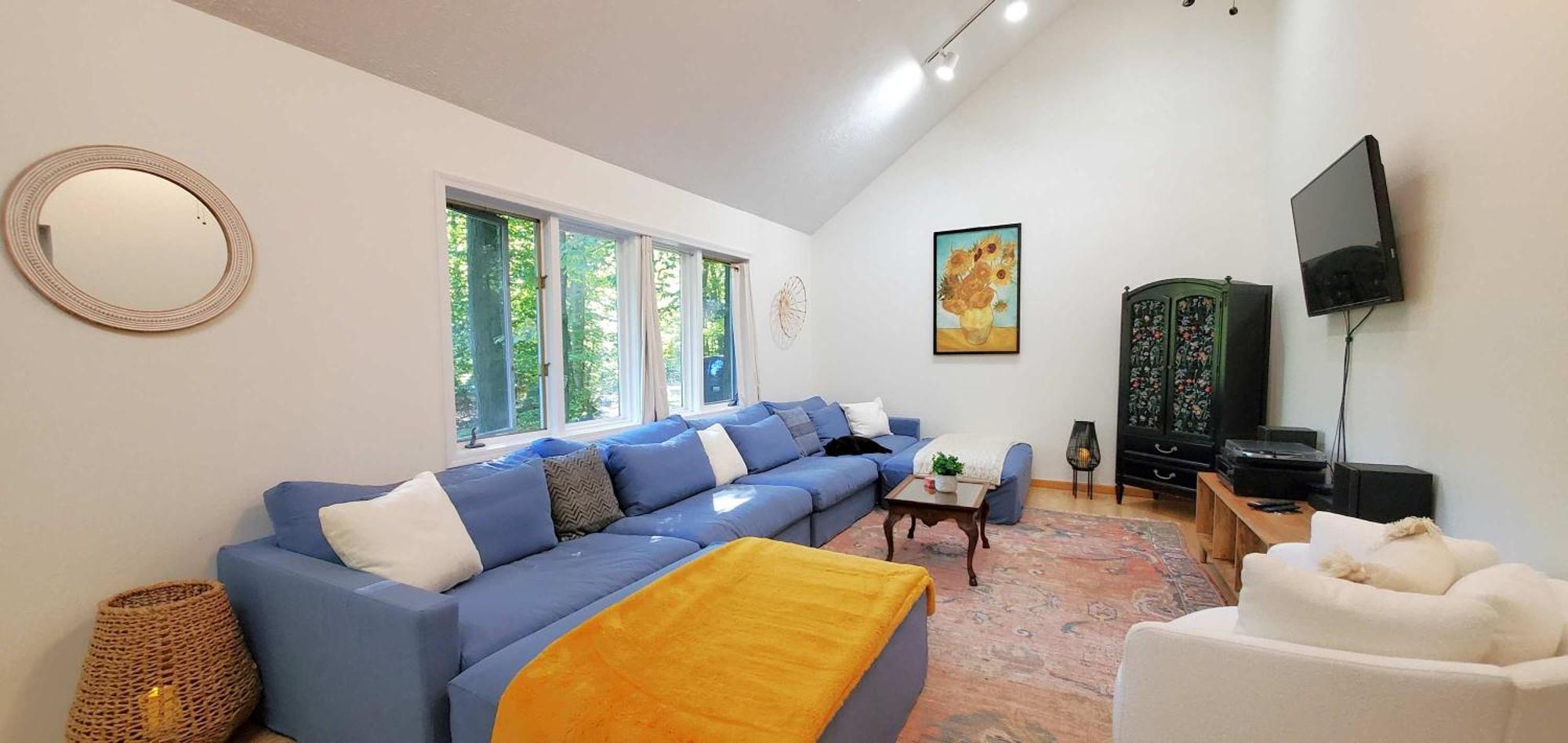Inkwell Close To Long Dog-friendly Holiday home