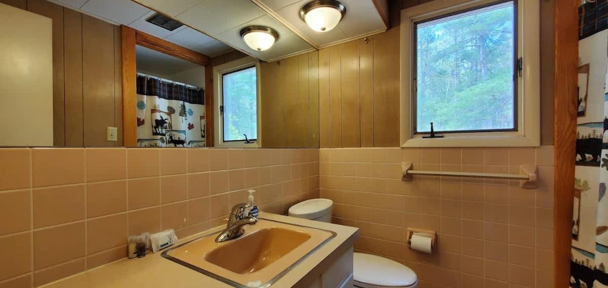 Fiebing's Rustic On Two Private Lakes * Traverse City