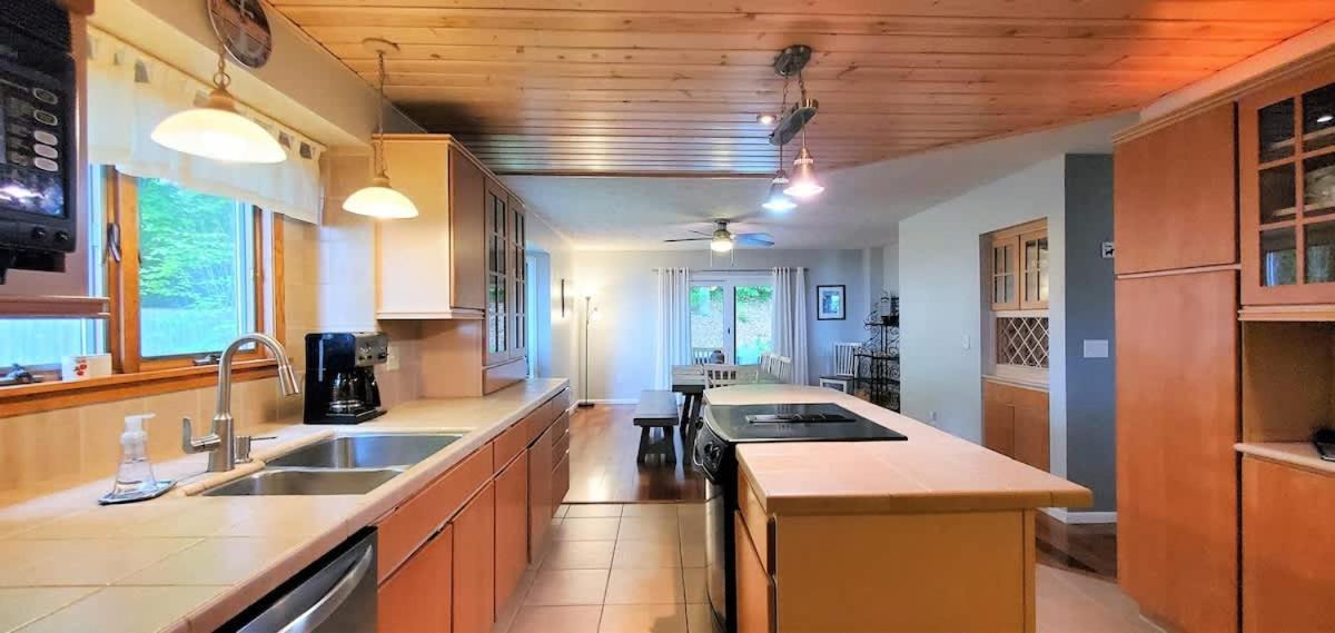 Holiday home Bay View - Private Dock On West Bay *