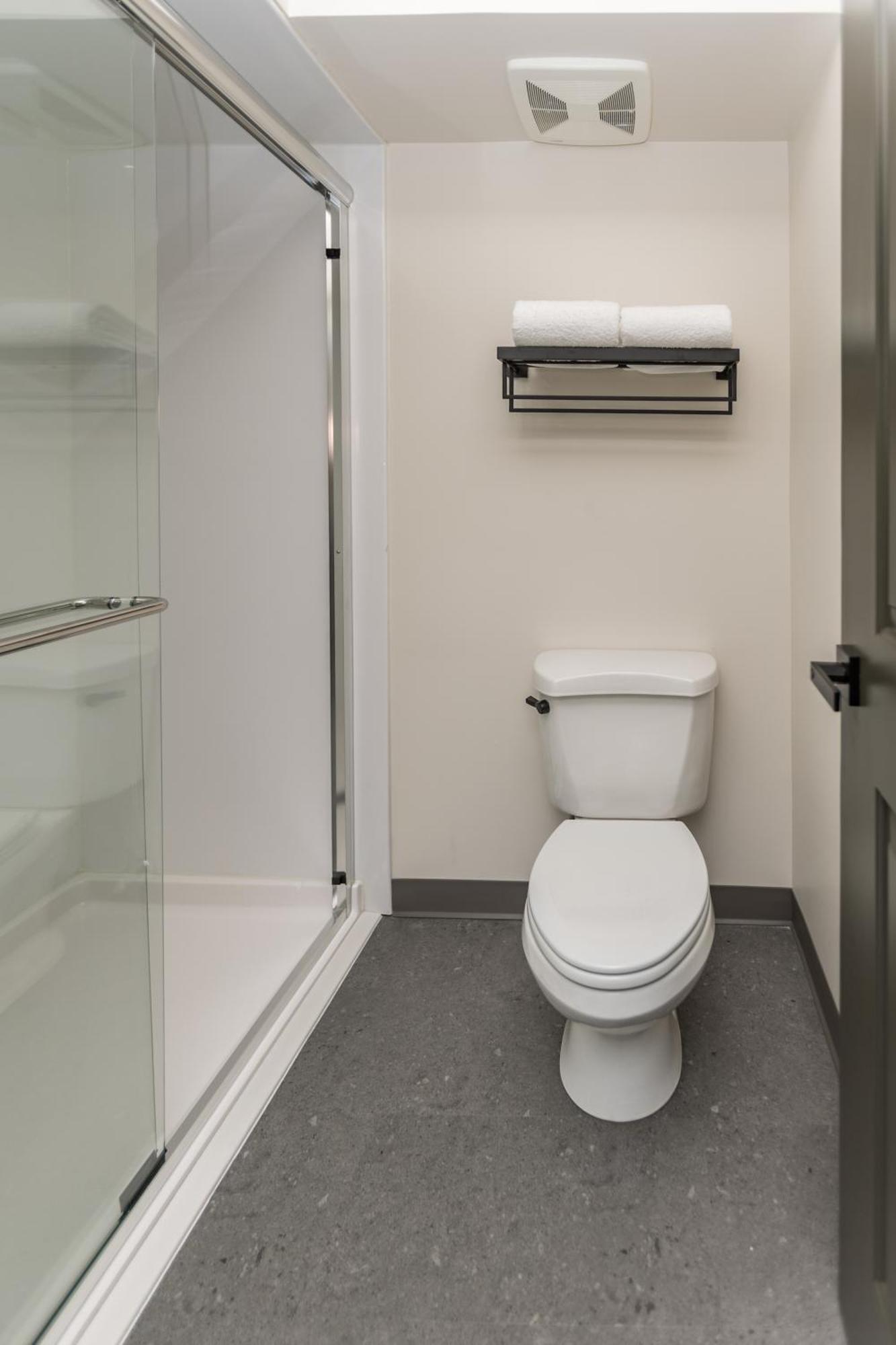 The Vic By Kasa Hotel 3*