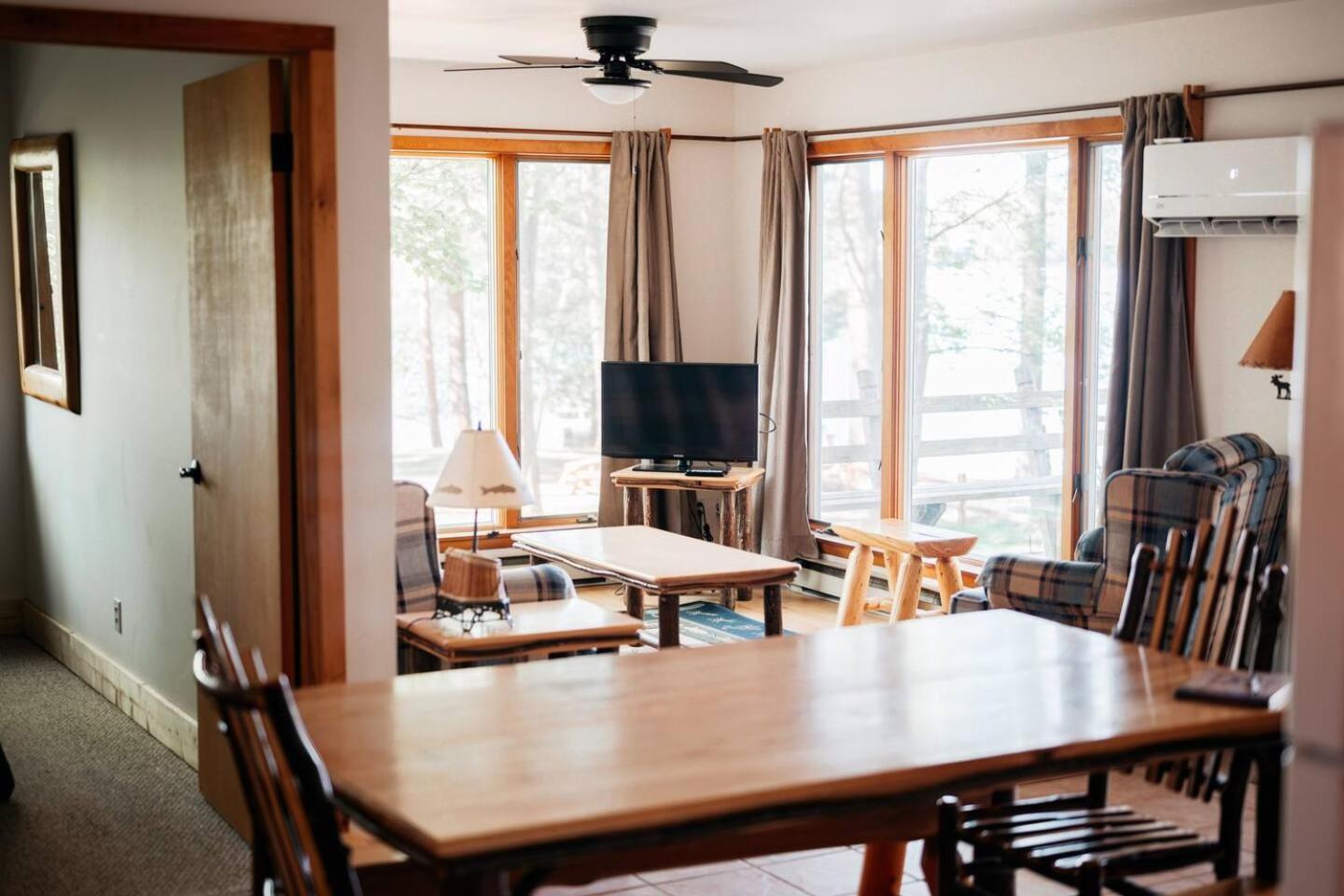 Tc Stay-pontoon & Sup - Sleeps 4! * Traverse City
