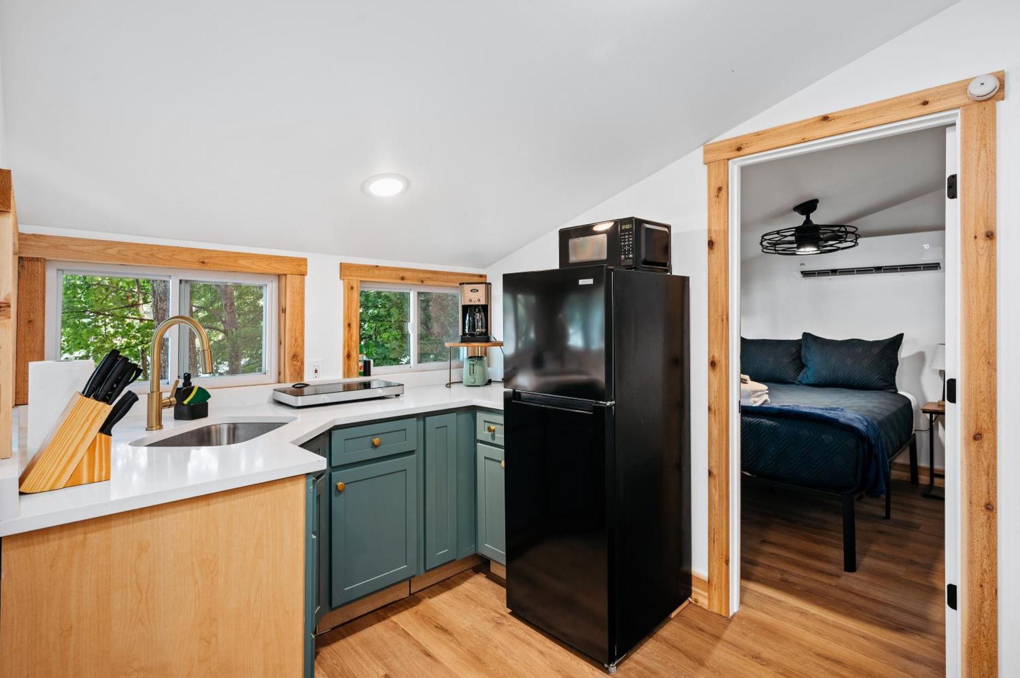 Holiday home Arbutus Lakeside Stay-pontoon Rentals-near Tc!