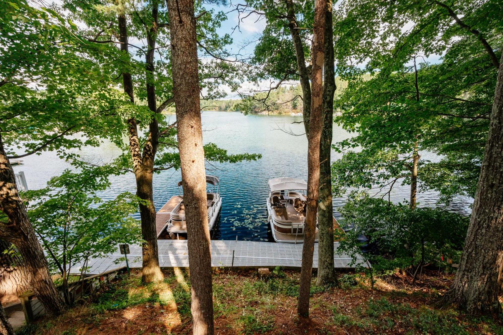 Holiday home Arbutus Lakeside Stay-pontoon Rentals-near Tc!