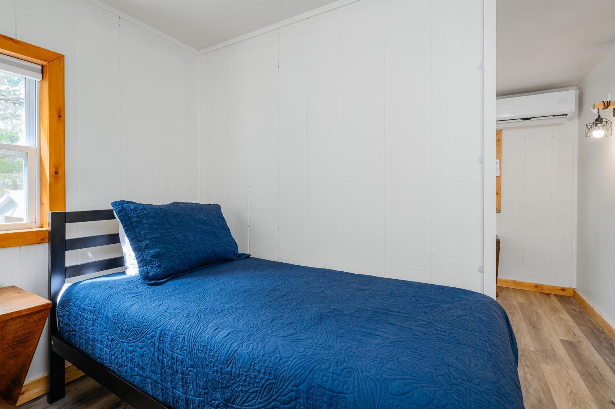 Cozy On Arbutus Holiday home Traverse City