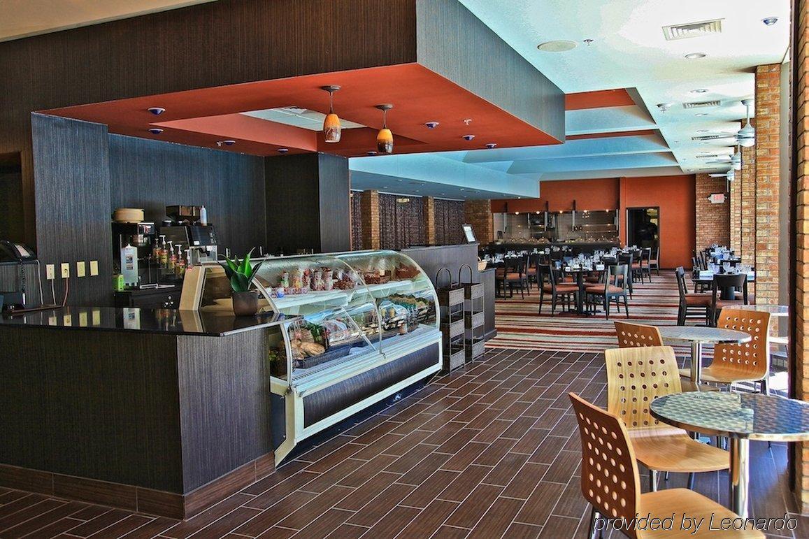 Hotel West Bay Beach, A Traverse City