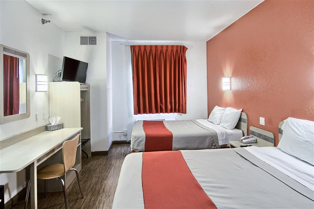 Seasons Traverse Hotel