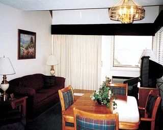 Pinestead Reef Aparthotel