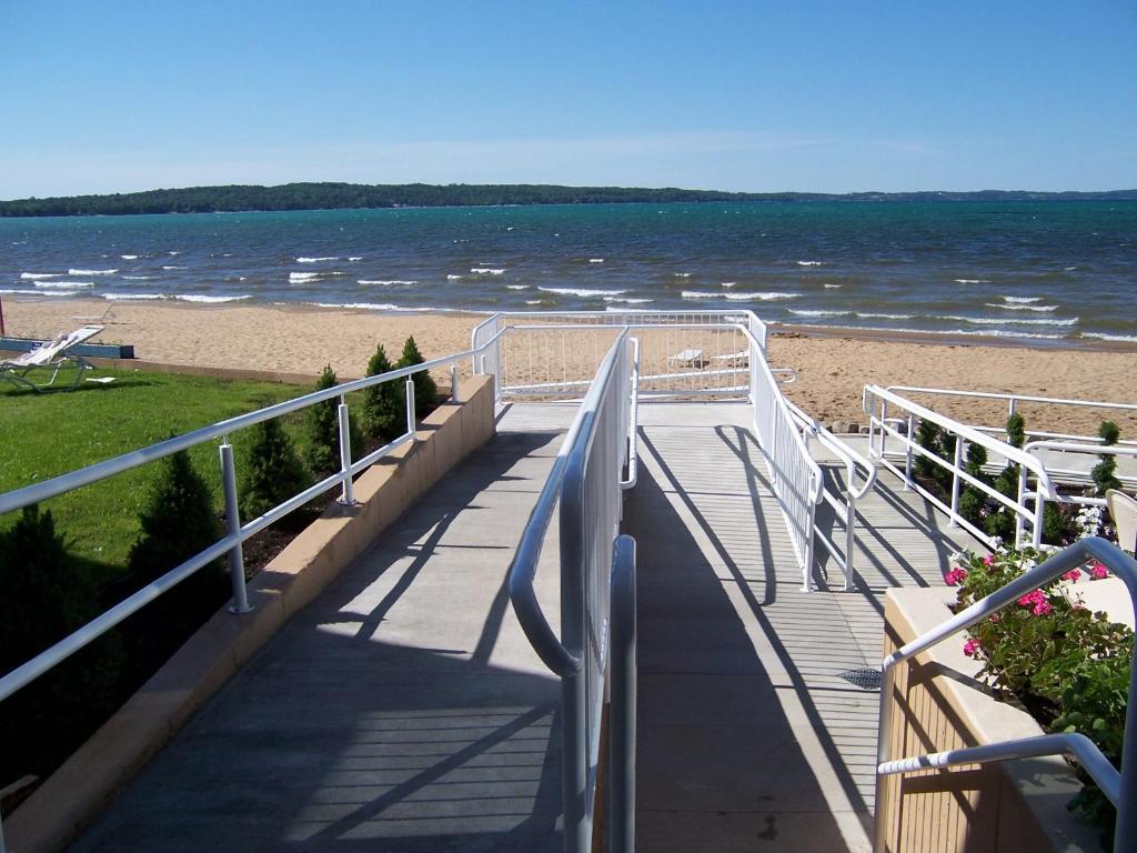 Pinestead Reef Aparthotel