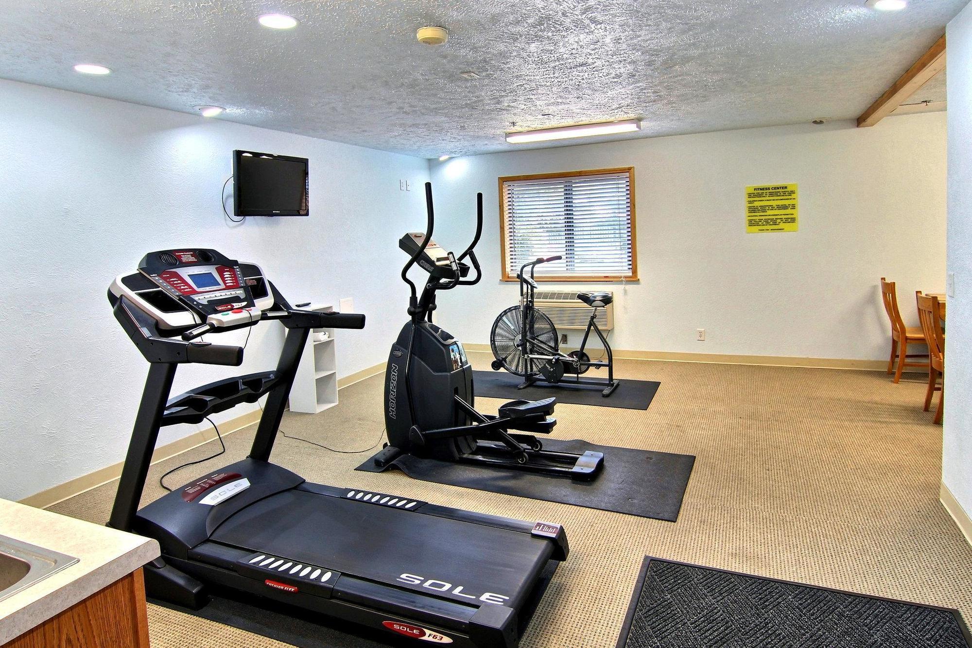 Hotel Days & By Wyndham Traverse Traverse City
