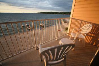 Bayshore 3*
