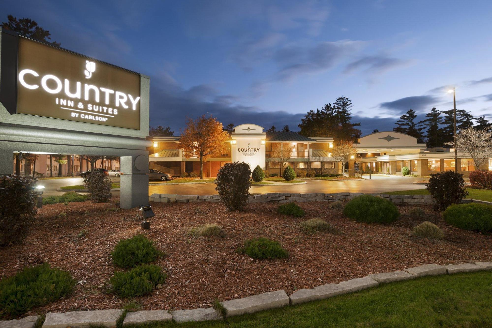 Country & By Radisson, Traverse City, Mi Hotel