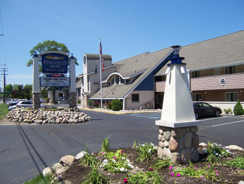 Pinestead Reef Aparthotel