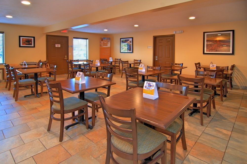 Quality Inn 2*