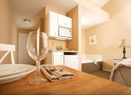 Pointes North Beachfront Hotel 3*