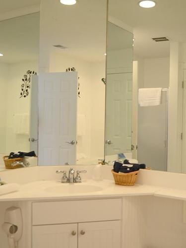 The Beach Condominium Aparthotel Traverse City