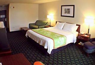 Hotel Fairfield & Traverse City