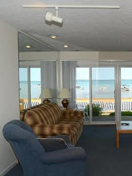 Aparthotel The Beach Condominium Traverse City