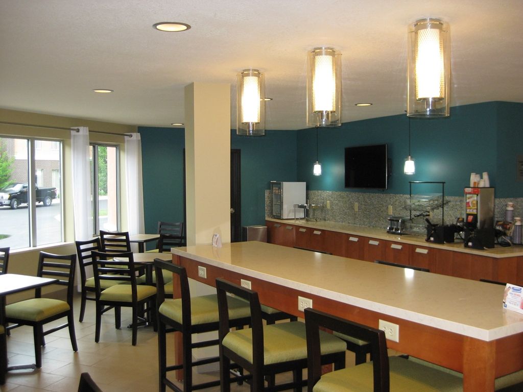 Western Traverse Hotel 3*