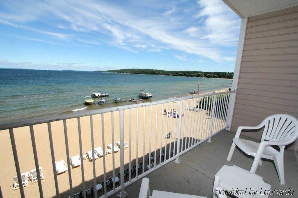 Bayshore 3* Traverse City