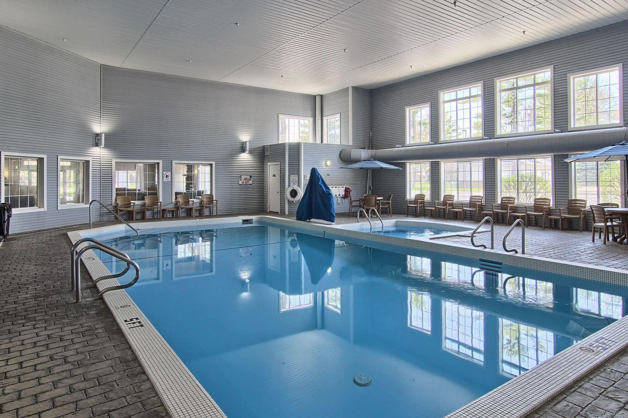 Grand 3* Traverse City