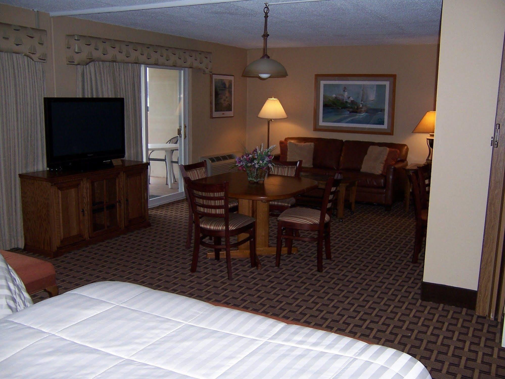 Aparthotel Pinestead Reef 4*