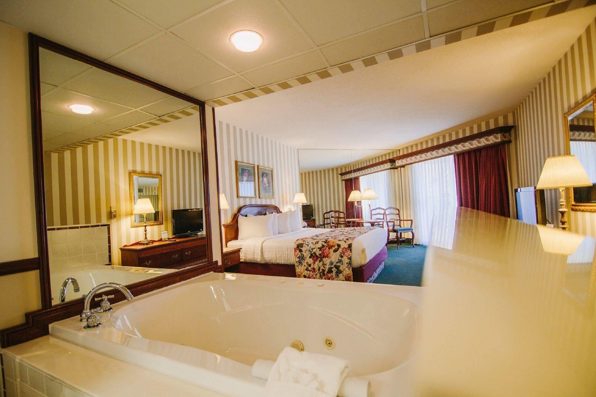 Hotel Bayshore