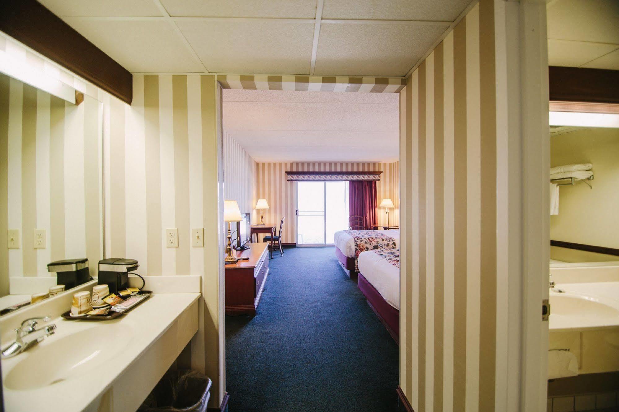 Hotel Bayshore 3*