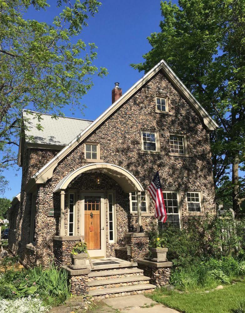 Aberdeen Stone 4*