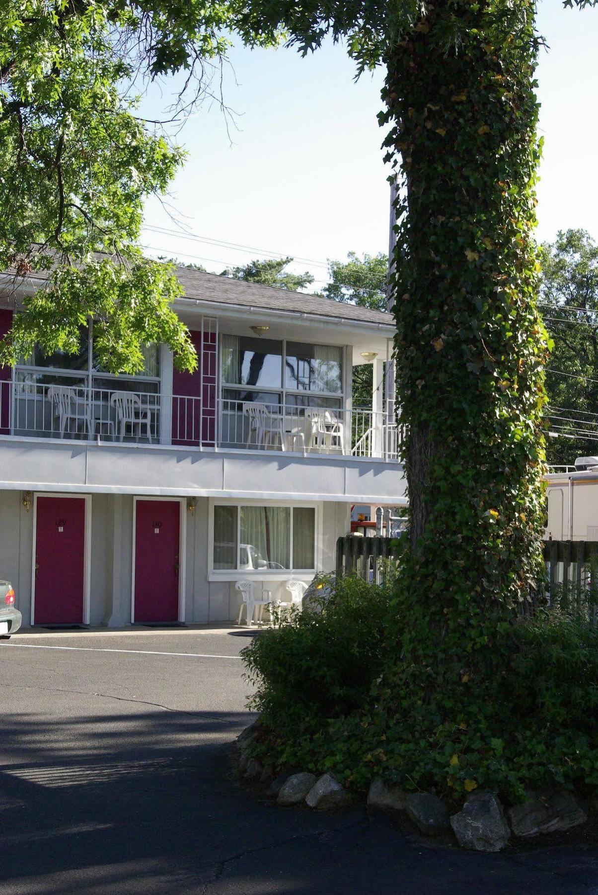 Inn Grand Traverse