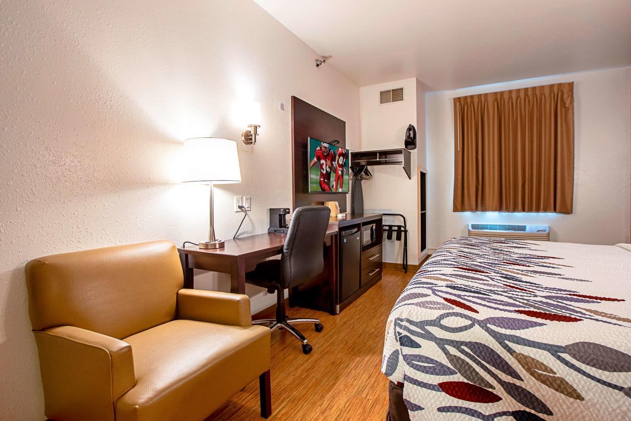 Hotel Seasons Traverse 2*