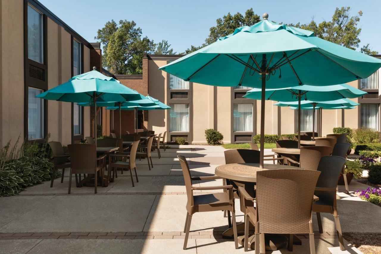 Hotel Country & By Radisson, Traverse City, Mi