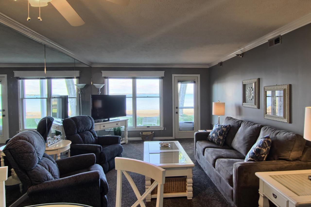103 North Shore