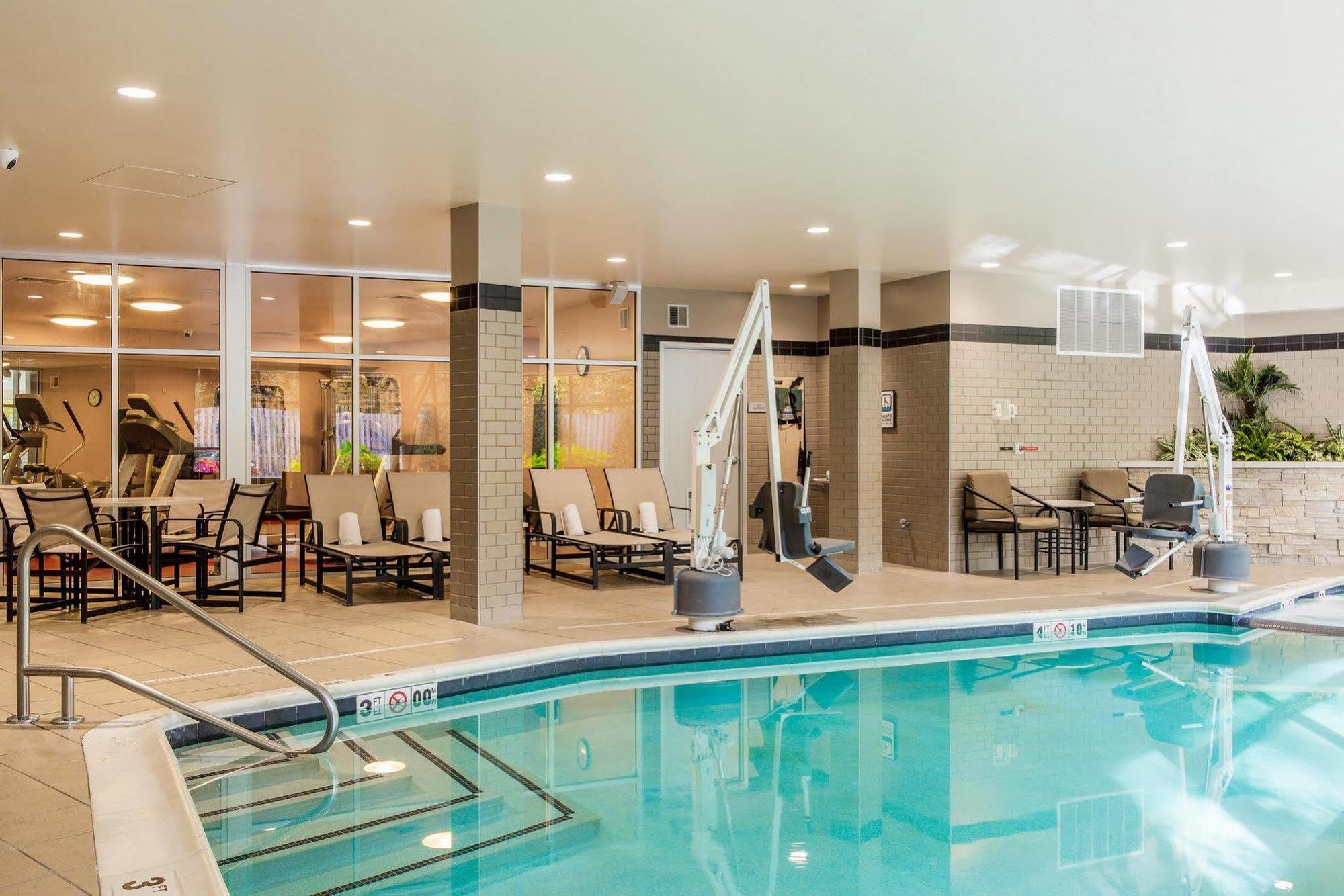 Cambria Traverse Hotel Traverse City