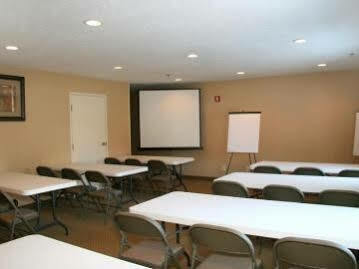 Comfort Traverse Inn 2*