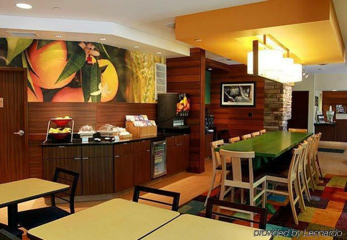 Fairfield & Hotel 3*