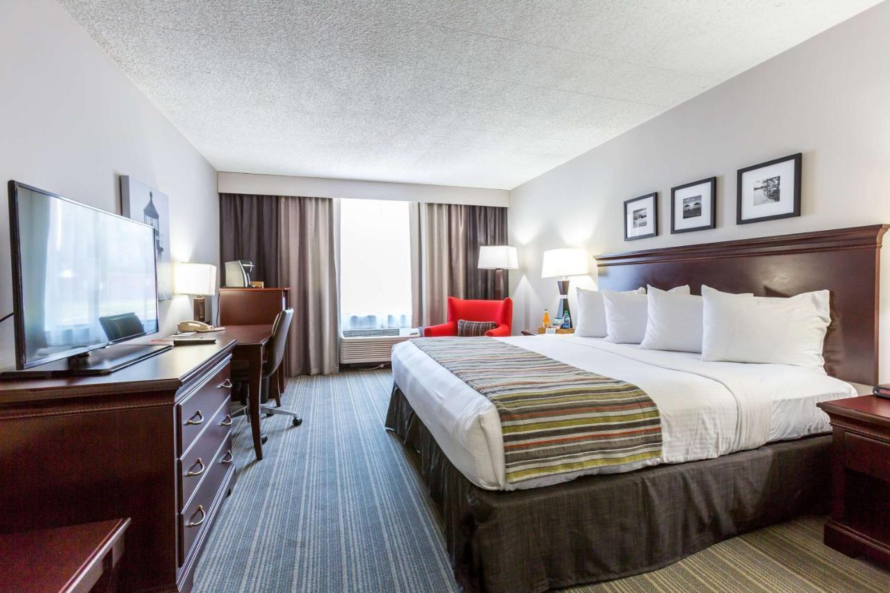 Hotel Country & By Radisson, Traverse City, Mi Traverse City