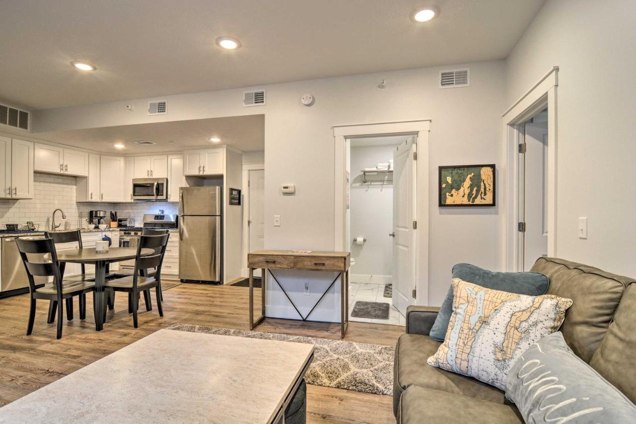 Modern Traverse About 1 Mi To Bay! Apartment Traverse City