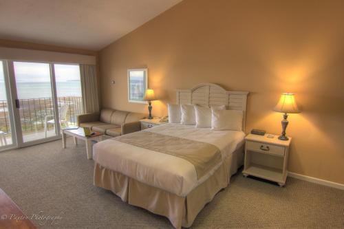 Hotel Pointes North Beachfront 3*