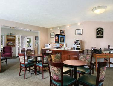 Howard Johnson By Wyndham Traverse Hotel Traverse City