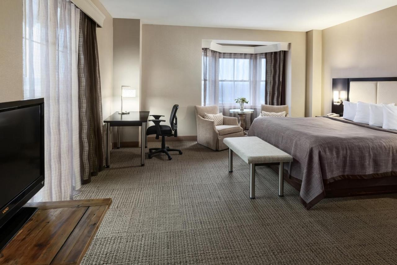 Hotel Park Place & Conference Center 3*