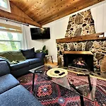 Steps To Beach-Hot Tub-Fireplace-Northern Original
