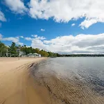 Cozy Aviation Style Lake View Condo At The Shores 5658