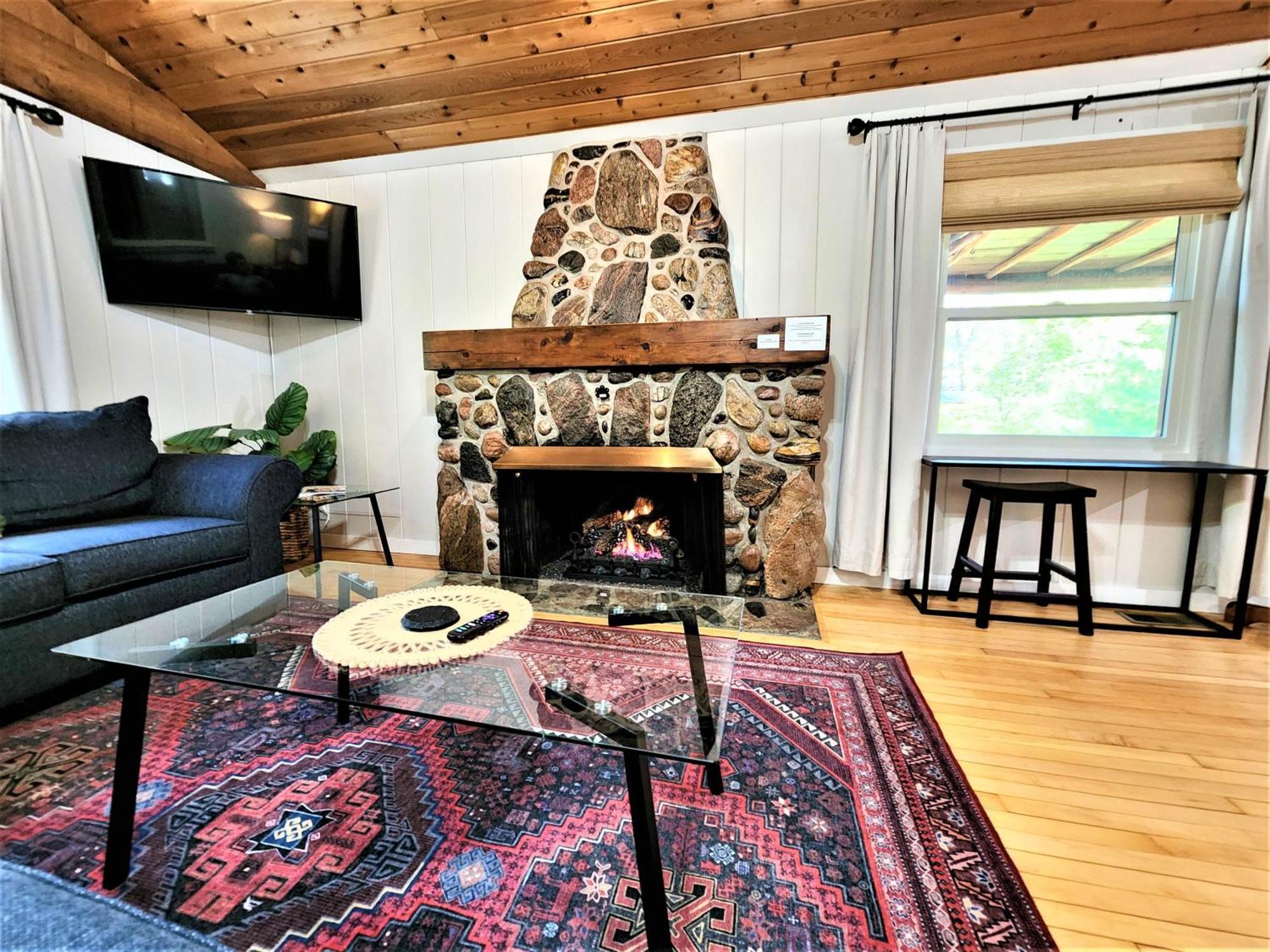 Steps To Beach-hot Tub-fireplace-northern Original * Traverse City