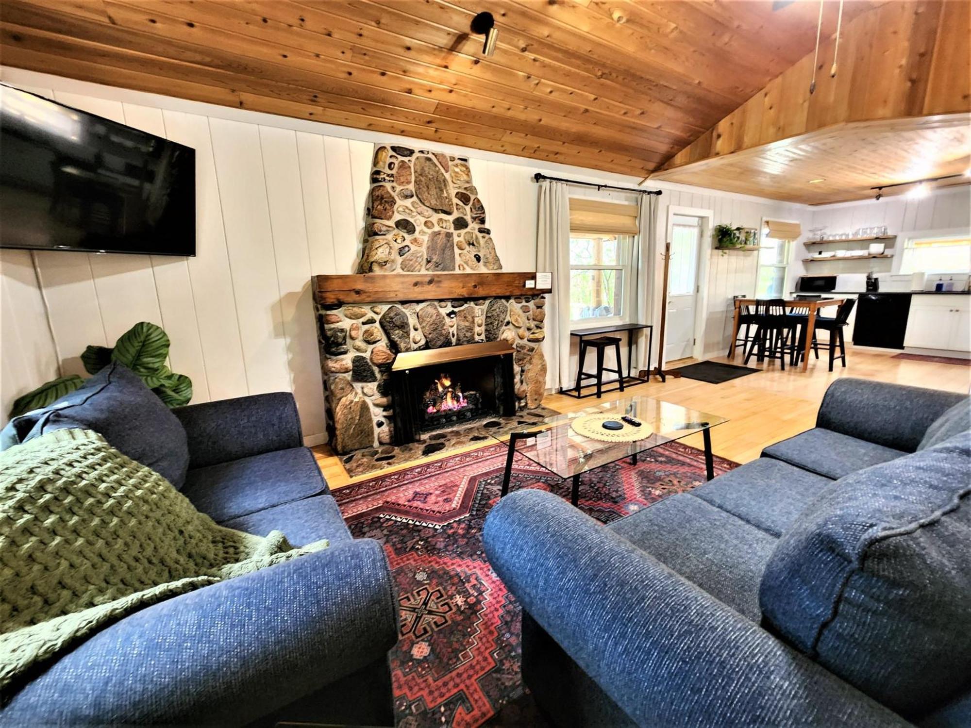 Steps To Beach-hot Tub-fireplace-northern Original *